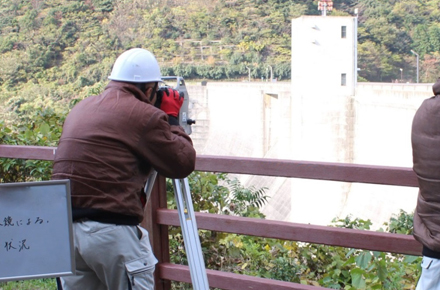 KUMONOSによる重力式コンクリートダムの調査事例